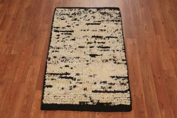 Abstract Wool Moroccan Indian Rug 2x3