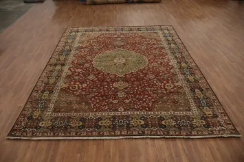 Richly Detailed Kashan Area Rug 9x12 with Classic Floral Borders