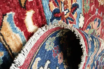 Elegant Red and Blue Botanical Patterned Ziegler Area Rug for Stylish Homes 5x7