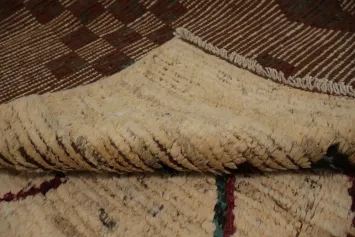 Unique Moroccan Area Rug 7x10 to Enhance Any Room Decor