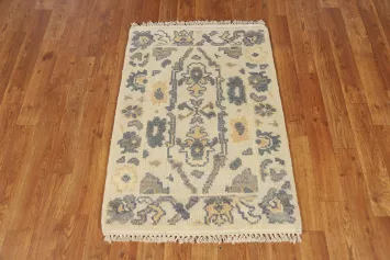 Handmade Wool Oushak Indian Rug 2x3
