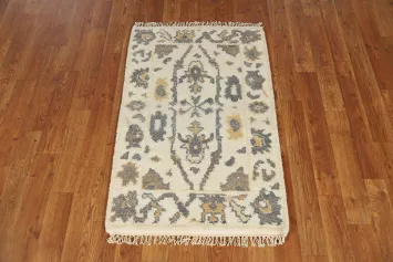 Ivory Floral Wool Oushak Indian Rug 2x3