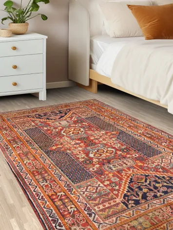 Handmade Wool Shiraz Persian Rug 3x6