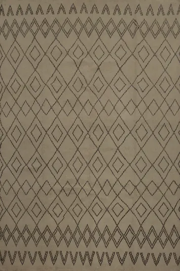 Stylish Neutral Rug with Subtle Diamond Accents 8x10
