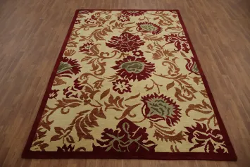Richly Detailed Warm Floral Area Rug 7x10