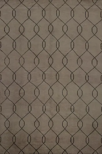 Luxurious Beige Rug with Eye-Catching Geometric Pattern 8x10