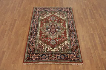 Stunning Traditional Heriz Serapi Rug with Rich Geometric Design 4x6