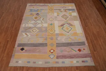 Pastel Hues Diamond Patterns in a Geometric Rug Design 8x10