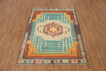 Southwestern Style Kilim Rug 5x7 with Bold Geometric Designs