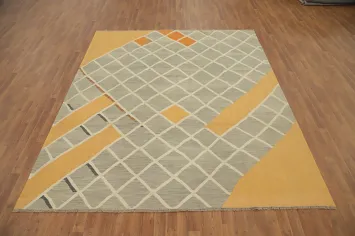 Sophisticated Diamond Pattern Kilim Area Rug 8x10 with Neutral Tones