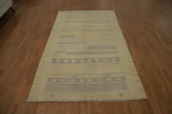 Geometric Wool Kilim Vegetable Dye Area Rug 5x8