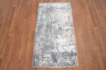 Chic Distressed Look Abstract Rug 2x4 for a Contemporary Touch