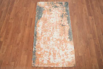 Transform Your Room with This Abstract Abstract Rug 2x4