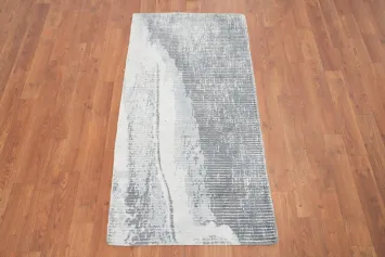 Soft Gray and White Abstract Rug 2x4 with Modern Abstract Design