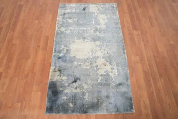 Distressed Look Abstract Rug 3x5 for a Contemporary Look
