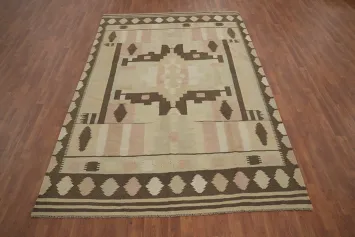 Rustic Geometric Kilim Rug 7x10 in Earthy Tones for Cozy Interiors