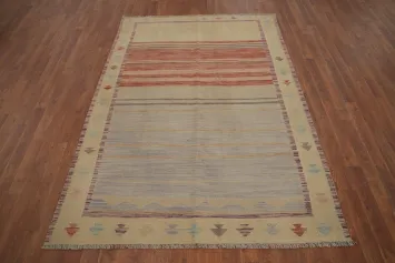 Rustic Kilim Style Rug 5x7 Ideal for Adding Warmth and Texture