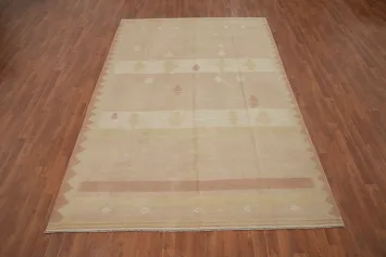 Subtle Elegance: Soft Pastel Geometric Kilim Area Rug 7x10