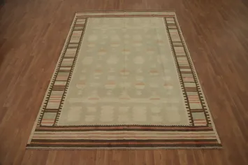Geometric Kilim Vegetable Dye Area Rug 7x10