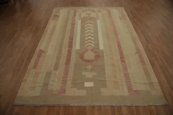 Geometric Kilim Vegetable Dye Area Rug 7x9