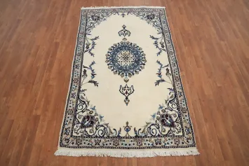 Handmade Wool Medallion Nain Persian Rug 4x7