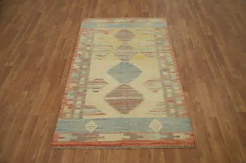Artistic Flair Meets Comfort in This Geometric Kilim Wool Rug 3x5