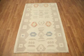 Bohemian Elegance: Handwoven Geometric Kilim Wool Rug 3x5