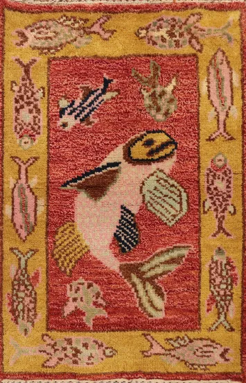 Enchanting Fish Design Wool Oriental Rug 2x3 for a Vibrant Living Space