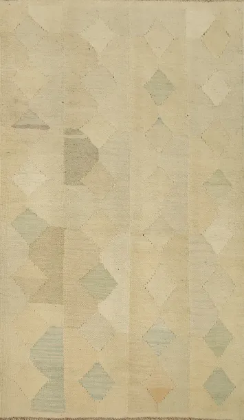 Elegant Geometric Kilim Rug 3x5 with Soothing Pastel Hues
