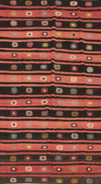 Bohemian Kilim Area Rug 6x10 with Bold Geometric Patterns