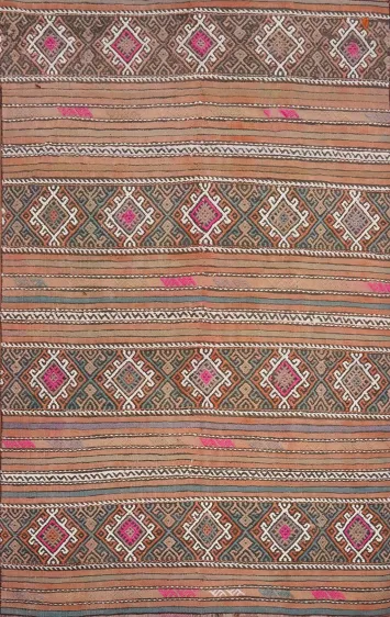 Rustic Tribal Kilim Rug 5x7 with Intricate Geometric Patterns
