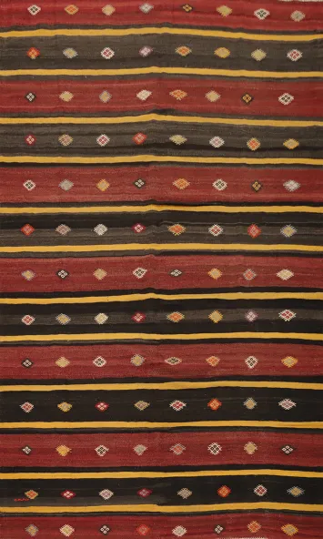Handcrafted Kilim Area Rug 6x10 Featuring Striking Geometric Designs