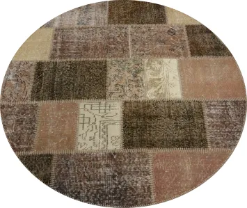 Elevate Your Room with This Unique Patchwork Round Area Rug 5x5