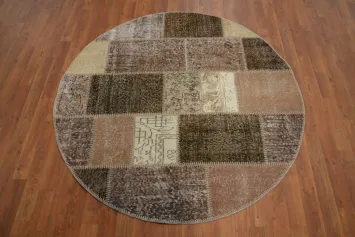 Elevate Your Room with This Unique Patchwork Round Area Rug 5x5