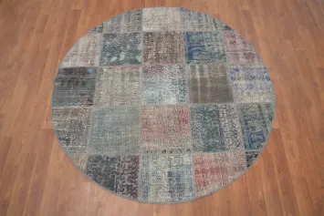 Vibrant Patchwork Round Rug 5x5 for Artistic Living Spaces