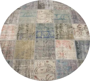 Eclectic Round Area Rug 5x5 with Vintage Patchwork Design