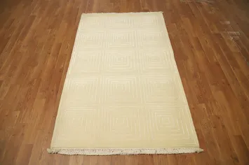 Modern Geometric Nepalese Rug 3x5 for Contemporary Living Rooms