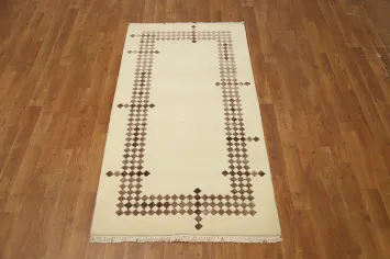 Elegant Nepalese Rug 3x5 with Geometric Patterns for Modern Interiors