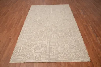 Sophisticated Geometric Modern Area Rug 5x8 for Elegant Interiors