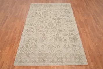 Elegant Floral Oriental Area Rug 5x8 with Soft Neutral Tones
