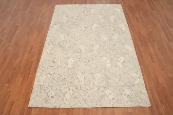 Elegant Beige Swirl Pattern Abstract Area Rug 5x8 for Modern Interiors