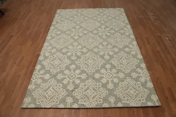 Diamond Intricately Styled Area Rug 5x8 for Modern Interiors