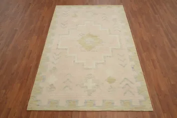 Elegant Pastel Geometric Area Rug 5x8 for Modern Minimalist Spaces