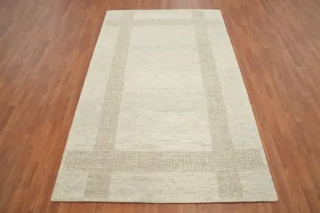 Elegant Beige Oriental Area Rug 5x8 with Subtle Geometric Patterns