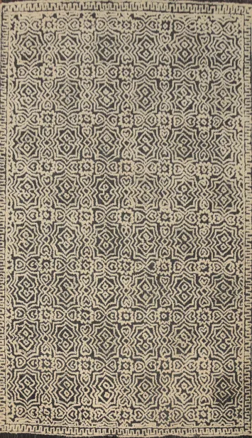 Black and White Trellis Wool Area Rug 5x8 with Mesmerizing Patterns