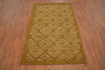 Geometric Elegance Handcrafted Modern Area Rug 5x8