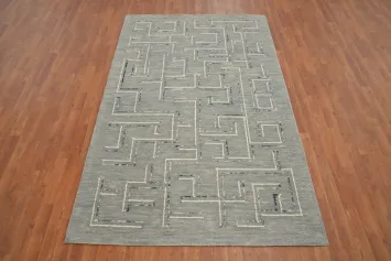Grey Modern Area Rug 5x8 Featuring Intricate Maze Patterns