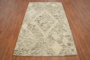 Modern Trellis Area Rug 5x8 Featuring Geometric Shapes