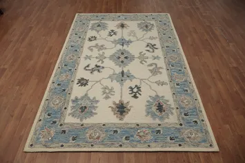 Handcrafted Wool Area Rug 5x8 with Intricate Floral Patterns