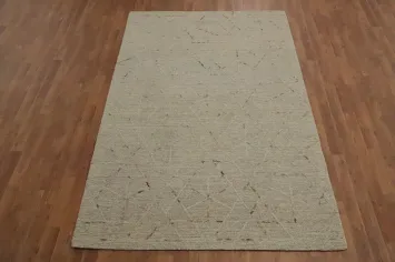 Sophisticated Neutral Toned Area Rug 5x8 for Contemporary Spaces